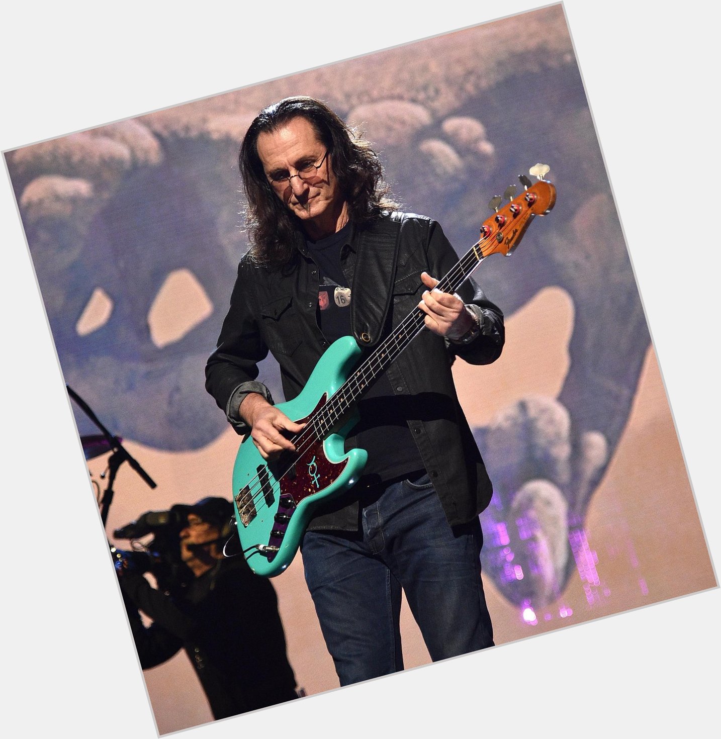 Happy birthday to the great Geddy Lee! What\s your favorite bass line? 