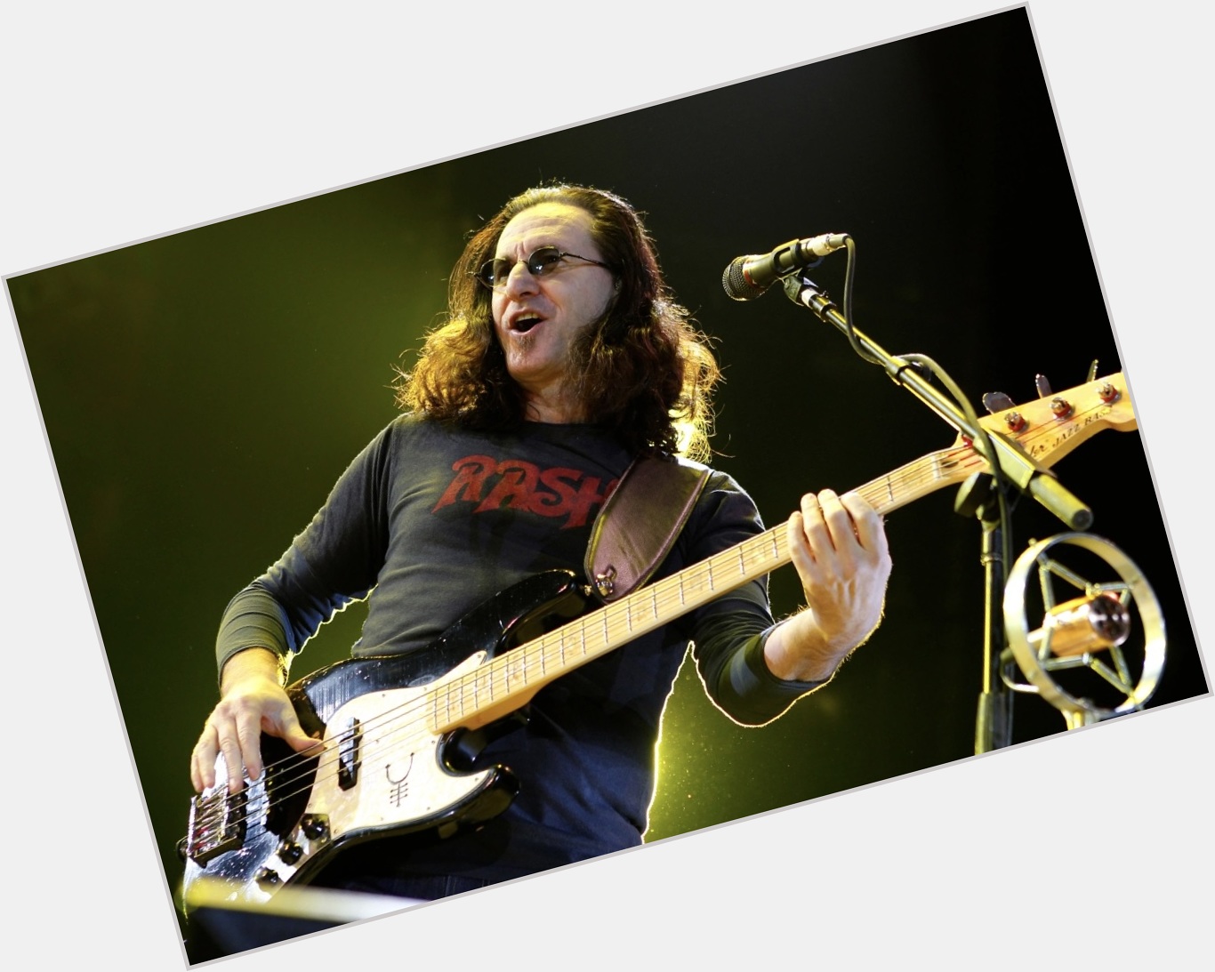  wishes a BIG HAPPY BIRTHDAY to Geddy Lee of !!! 