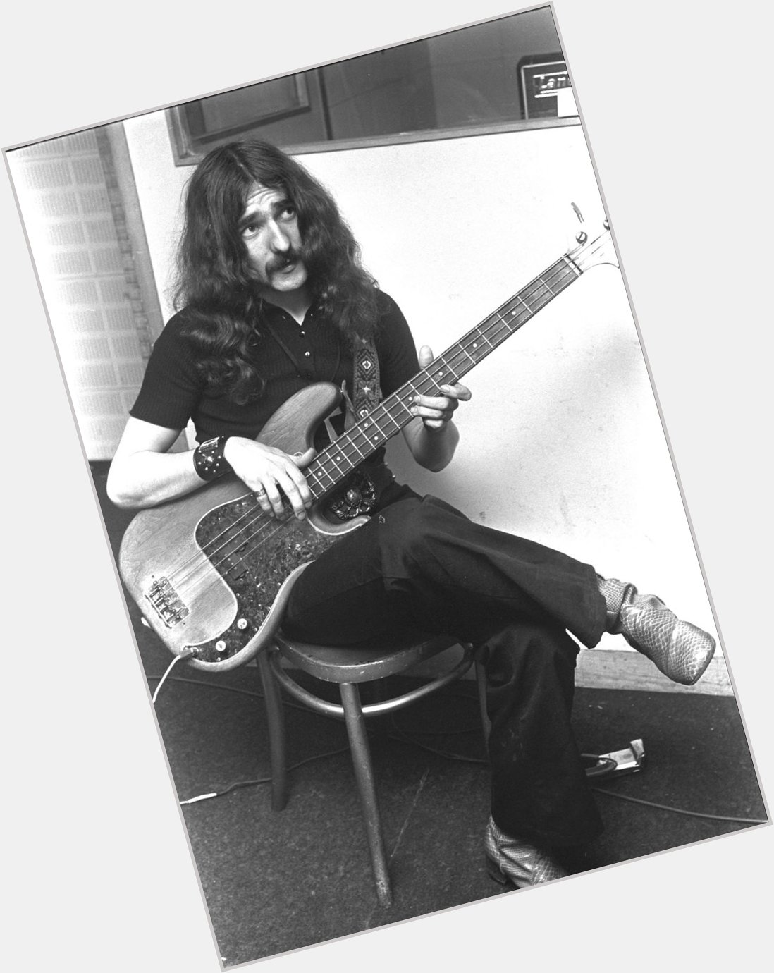 Happy 73rd birthday to the legendary Geezer Butler who was born on this day in 1949. 