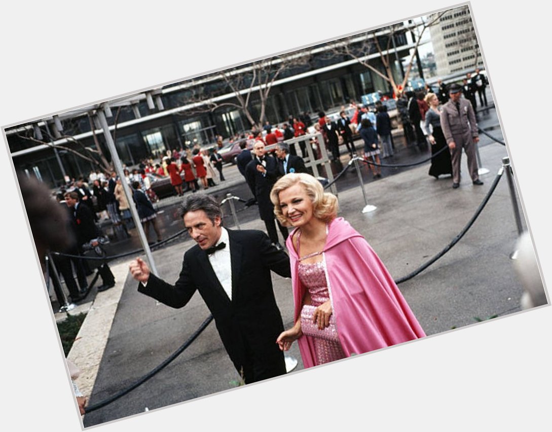 Happy birthday Gena Rowlands.
She arrives at the Oscars with her husband John Cassavetes, 1975
Michael Montfort 