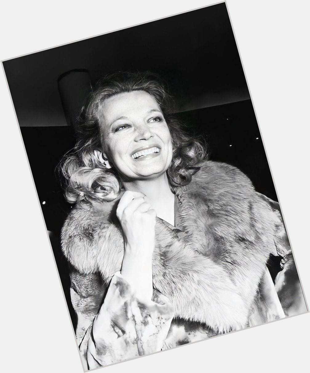 Happy birthday to Gena Rowlands there s no one like her 