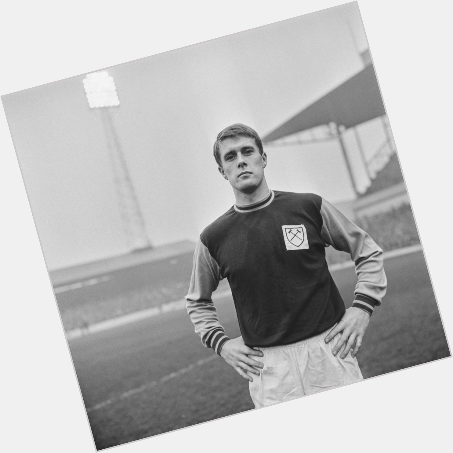 Happy birthday to this legend. Sir Geoff Hurst is 81 today! 