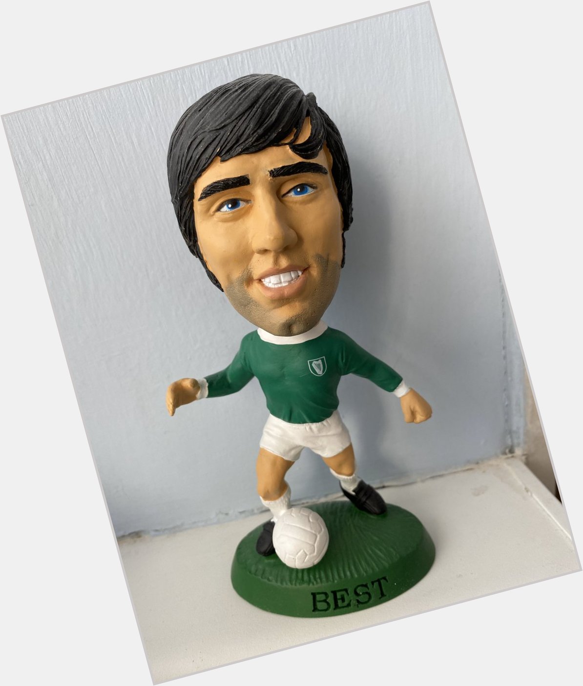 Happy birthday to the Belfast boy. 
\"Pele good, Maradona better, George Best\" 