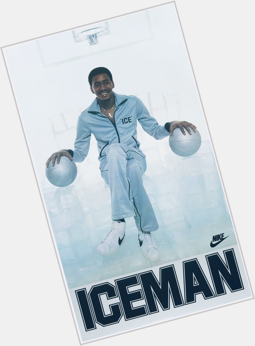 Happy Birthday to 9-time NBA 
All-Star, George Gervin!

Still has one of the coldest
posters to ever exist. 