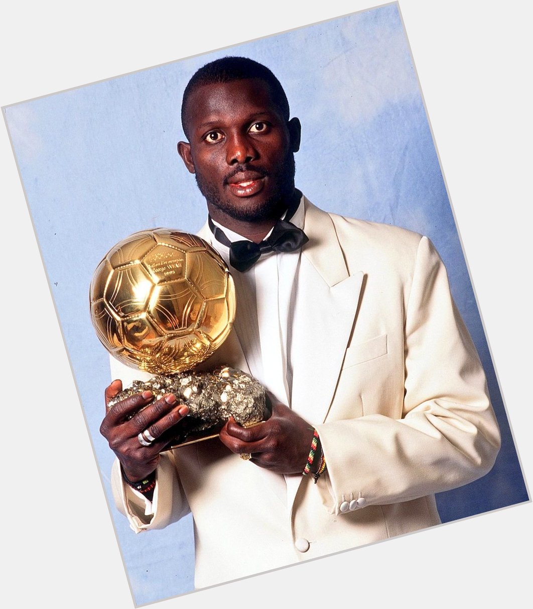Happy birthday to George Weah, who turns 56 today.   The only African player to ever win the Ballon d Or. 