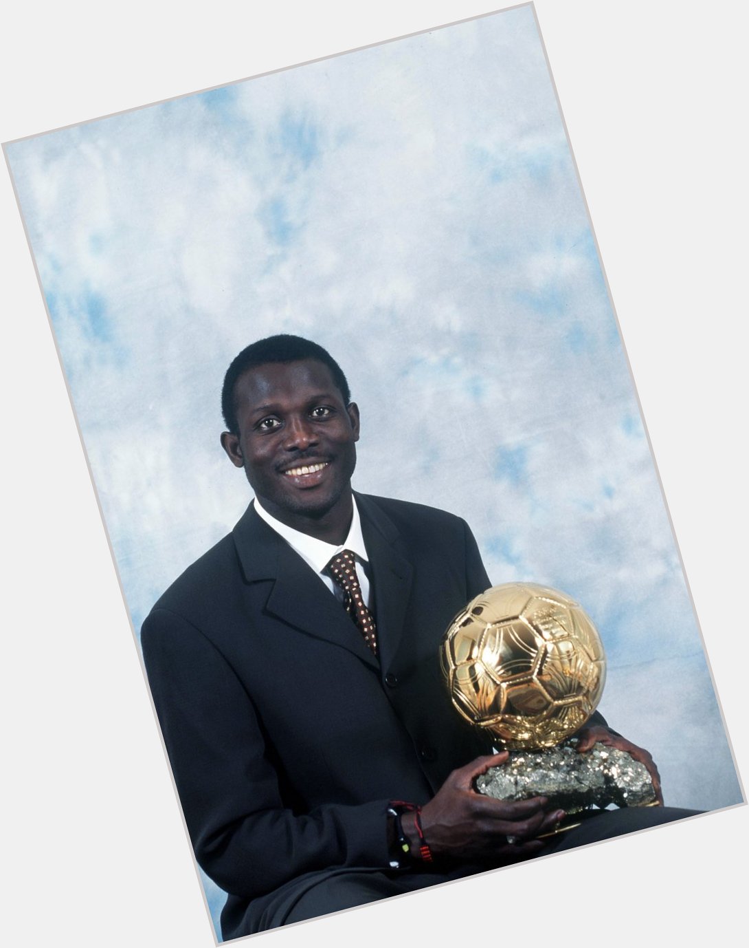 Happy Birthday to the 1995 Ballon d\Or, George Weah 