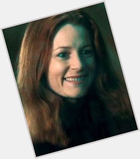  Happy birthday to Geraldine Somerville who portrayed Lily Evans in the films! 