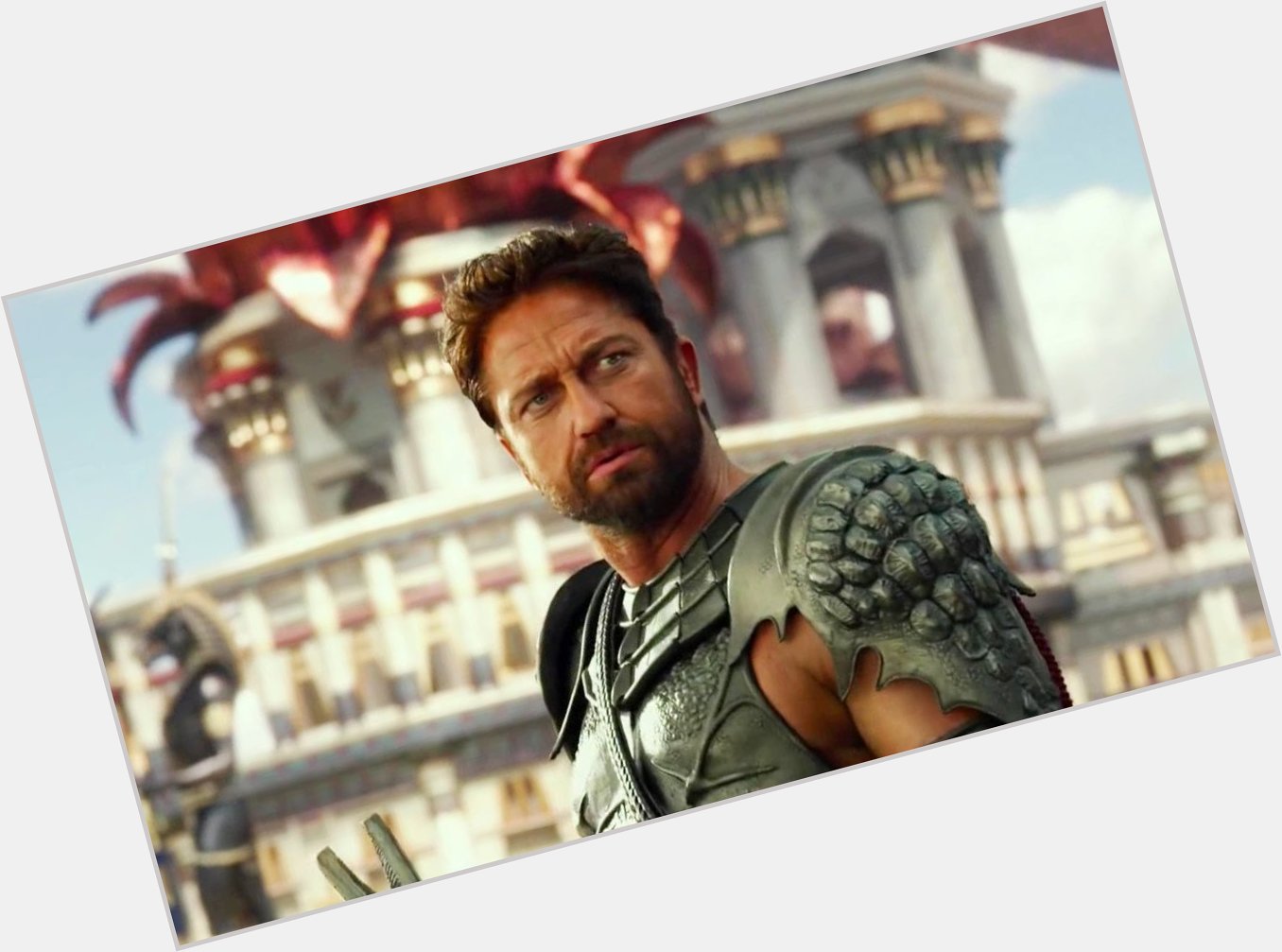 Happy Birthday to Gerard Butler who turns 48 today! 