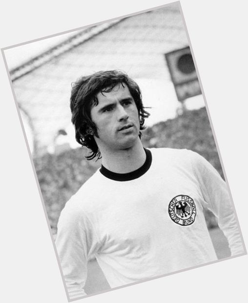 Happy birthday Gerd Muller! 1974 WorldCup winner, who scored 14 finals goals, turns 69 today.  