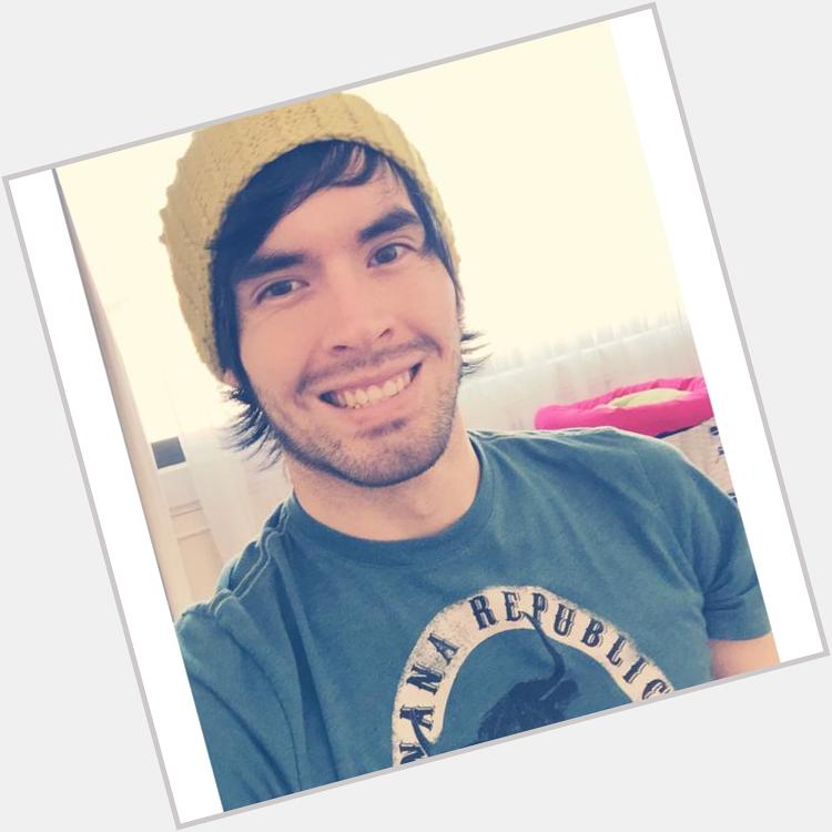 Happy Birthday German Garmendia Te deseo lo mejor, pasatela súper hoy:), gracias por tus vídeos :\) 