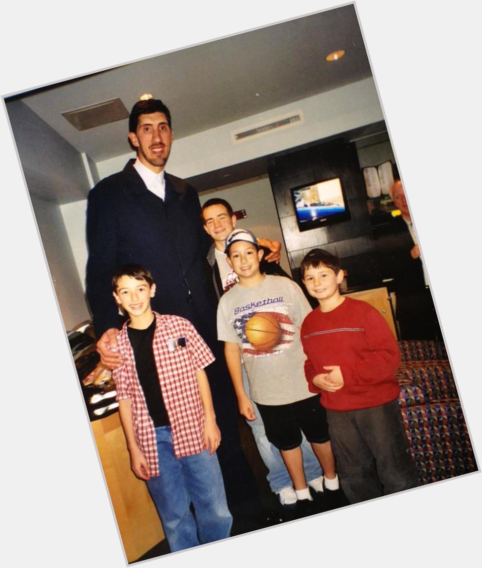 Happy birthday, Gheorghe Muresan! I met you over a decade ago, and I would bet I m still that much shorter than you. 