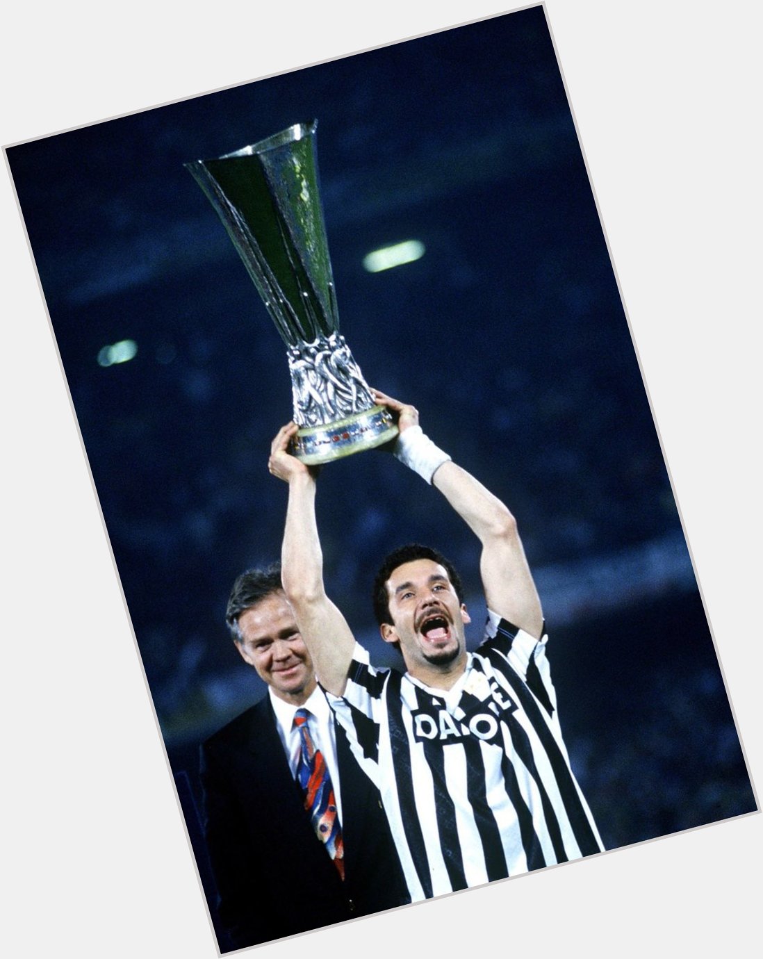 Happy birthday to Juventus legend Gianluca Vialli, who turns 53 today.

Games: 145
Goals: 53 : 5 