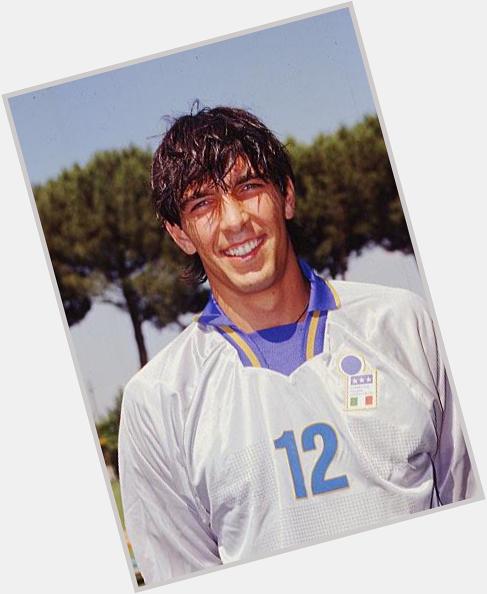 Happy 37th Birthday to the all-time legend Gianluigi Buffon!! 