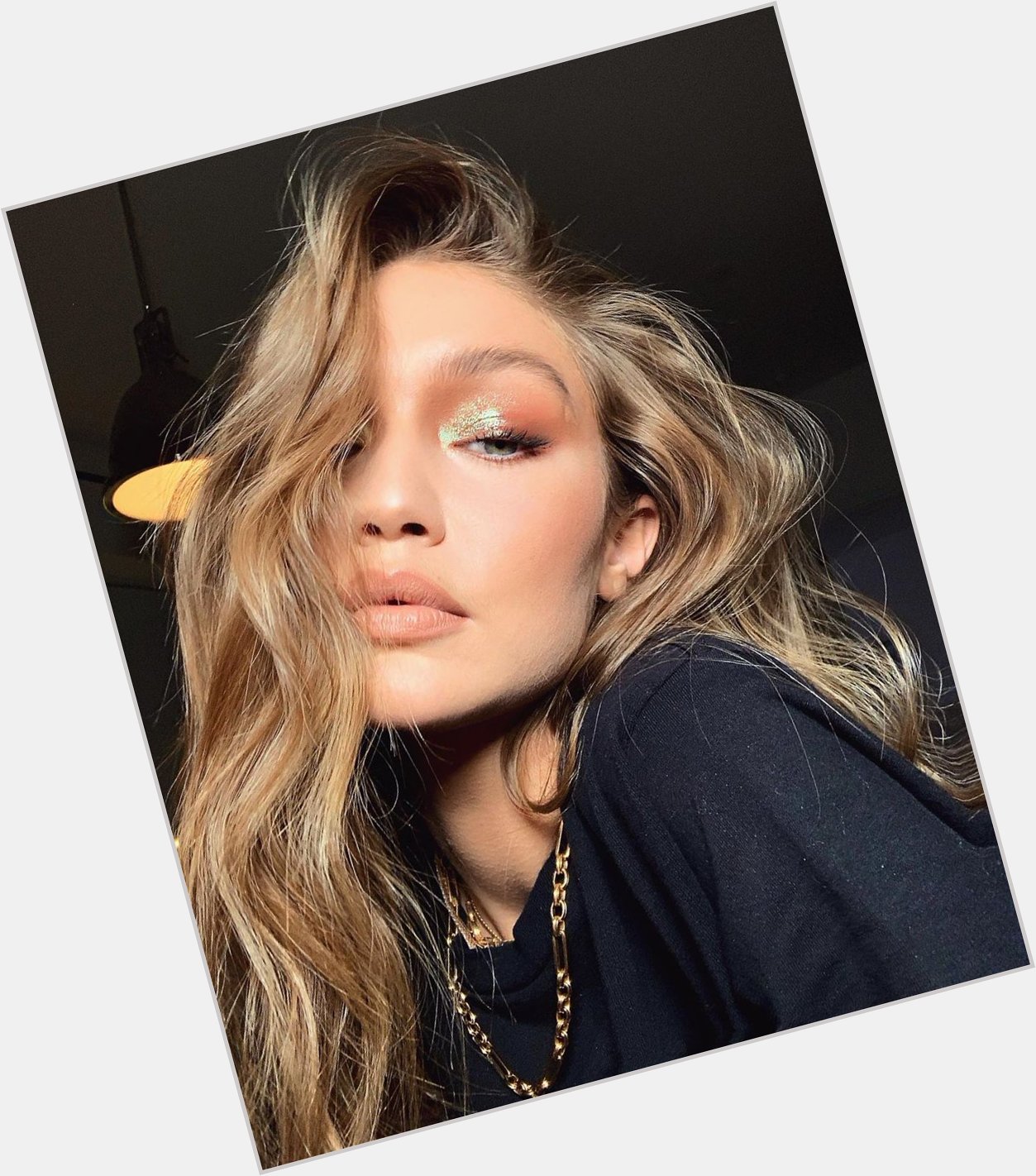 Happy 25th birthday to fashion model Gigi Hadid. 