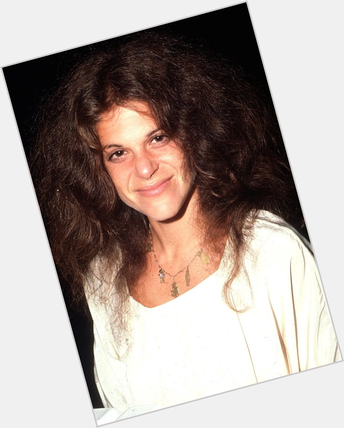 HAPPY BIRTHDAY TO THE LATE GILDA RADNER WHO WOULD\VE TURNED 76 TODAY. 