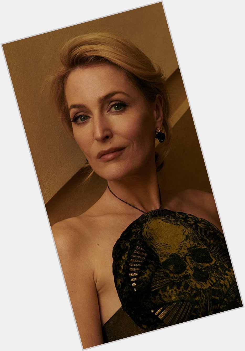 Happy birthday to my absolute queen, Gillian Anderson  