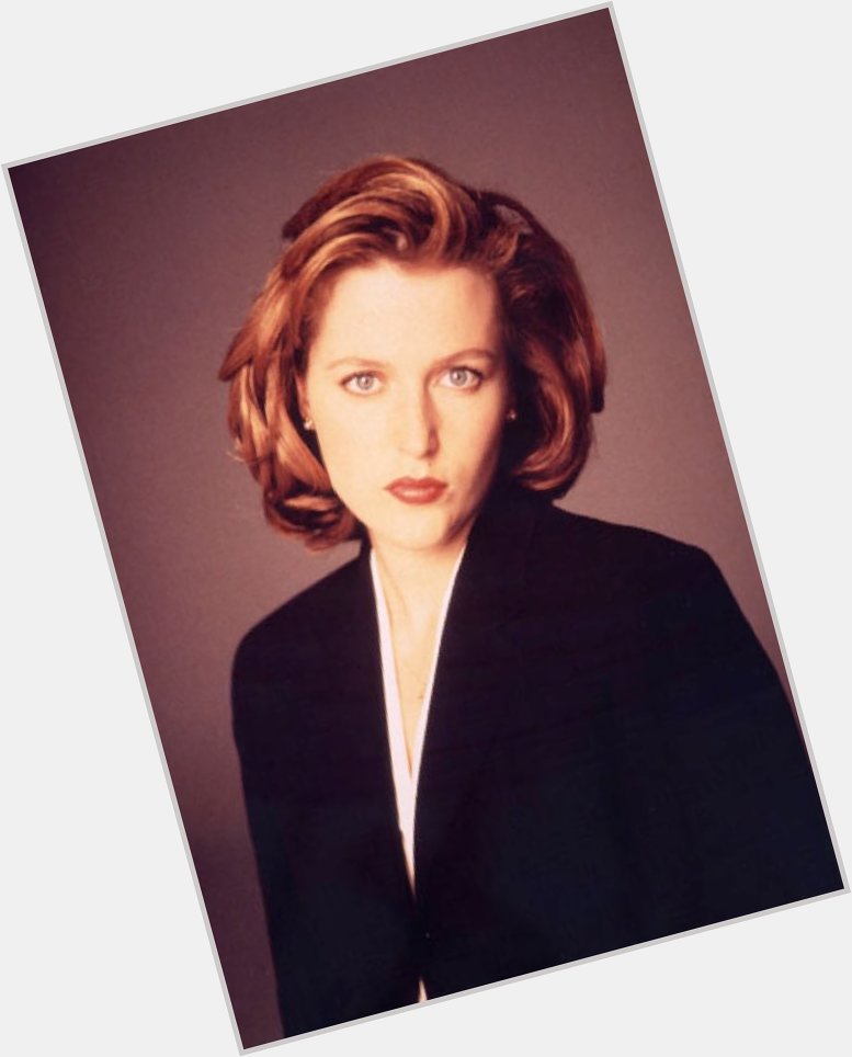 Happy birthday to the incredible Gillian Anderson 