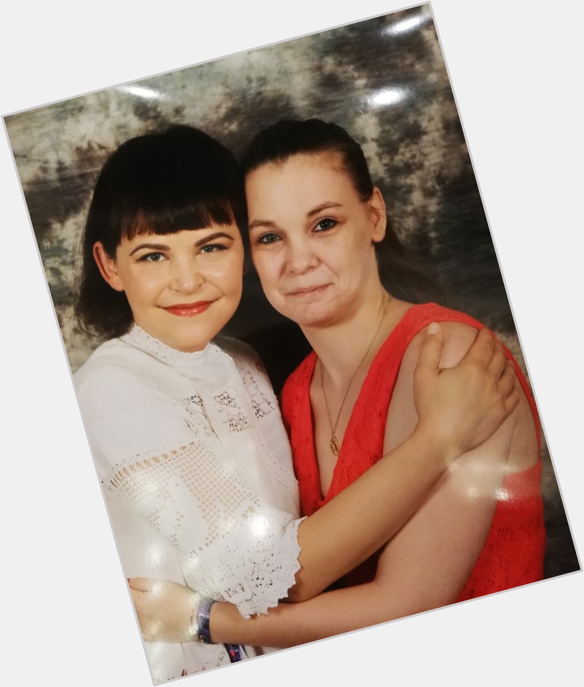 Happy birthday to this adorable woman Ginnifer Goodwin    