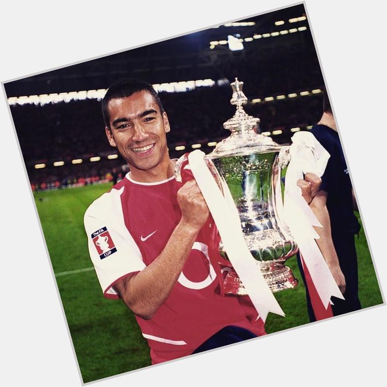 Happy birthday former Gunner Giovanni van Bronckhorst - 40 today!   by arsenal 