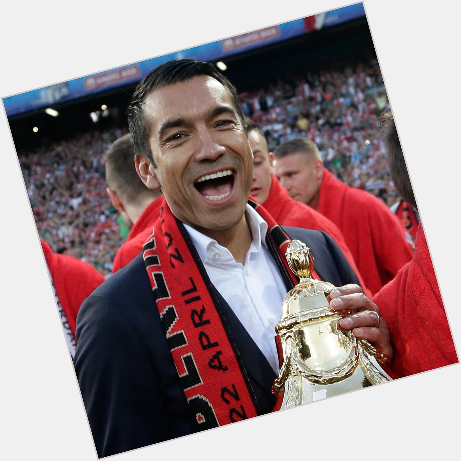      Happy birthday, former Feyenoord player and coach Giovanni van Bronckhorst  | 