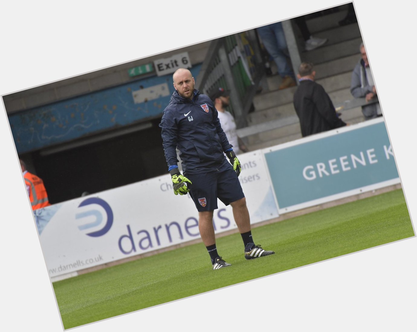  Happy Birthday to our Goalkeeping Coach, Glen Johnson! 

Have a great day,  