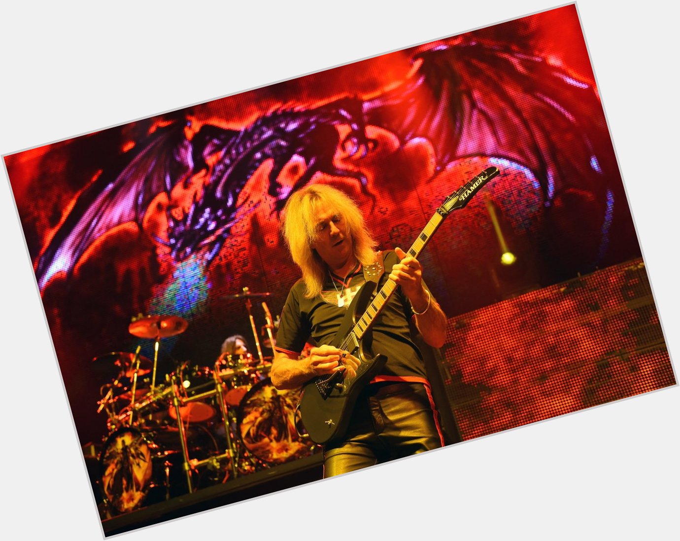 Happy 72nd Birthday to Judas Priest guitarist Glenn Tipton!
.

.

. : Ethan Miller/Getty Images 