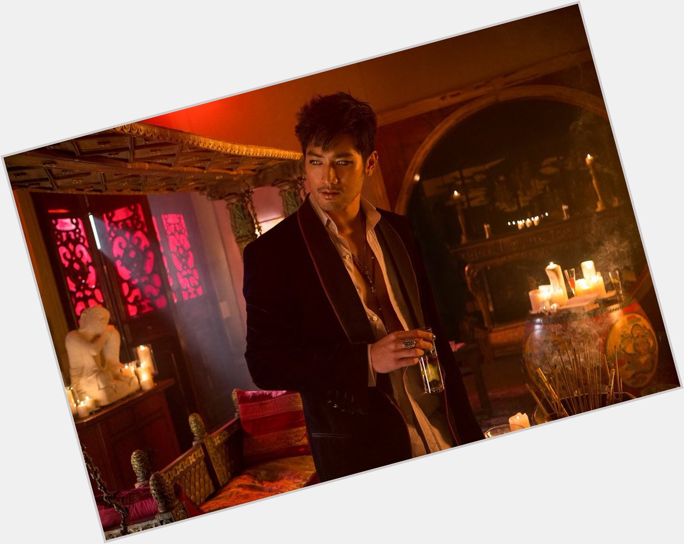 Wish Godfrey Gao (seen here in THE MORTAL INSTRUMENTS: CITY OF BONES) a very Happy Birthday. 