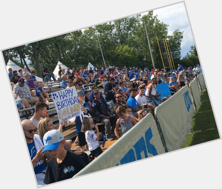 Fans have signs to wish Lions WR Golden Tate a happy birthday...and to request they sign...  