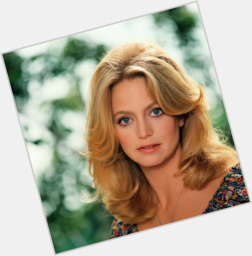Happy 69th birthday to the incredible Goldie Hawn, Oscar-winning star of Cactus Flower, and mum of Kate Hudson! 