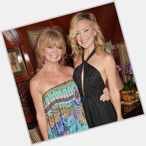  Style: Happy 70th, Goldie Hawn! 9 Times She and Kate Hudson Were the Bubblie 