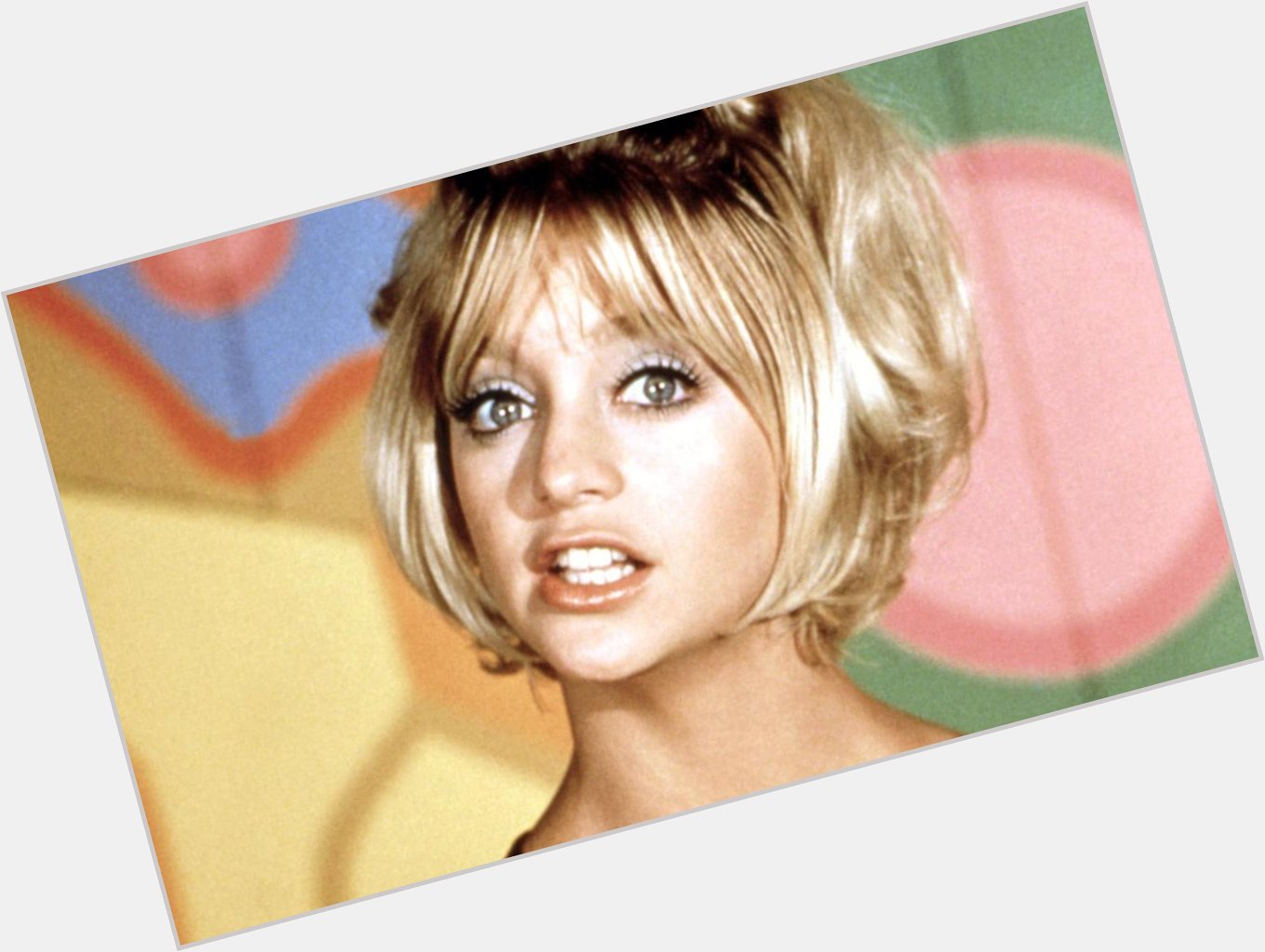 Happy Birthday to from all of us at DoYouRemember!
What\s your favorite Goldie Hawn film? 