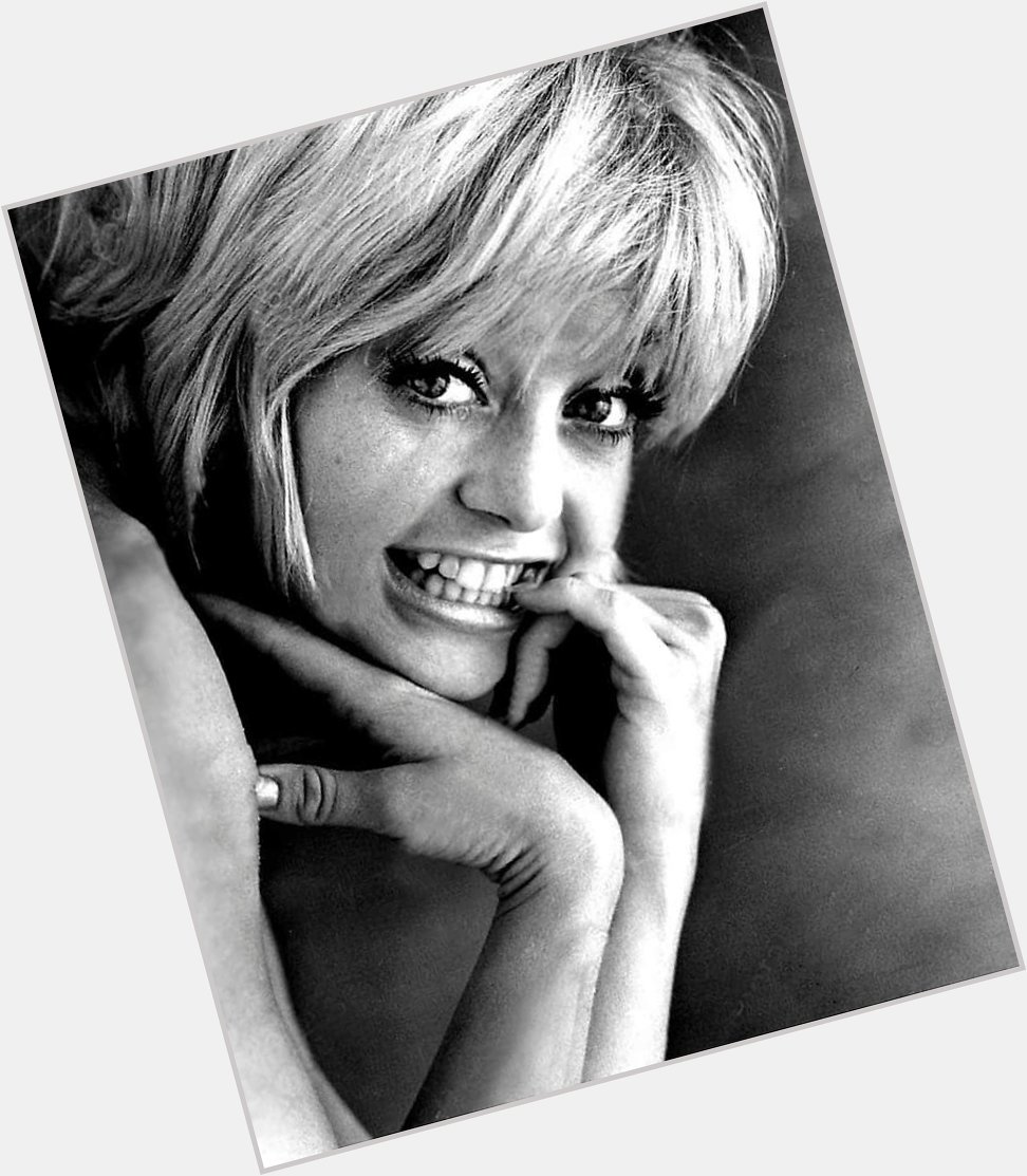 Happy 77th Birthday American Actress & Producer Goldie Hawn 