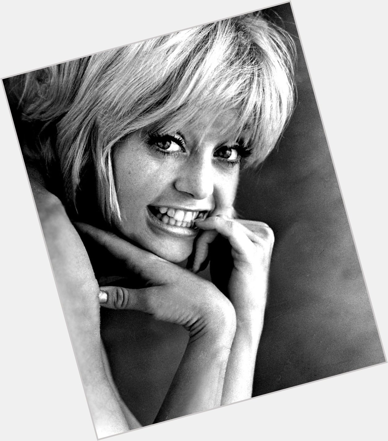 Happy Birthday to one and only Goldie Hawn 
