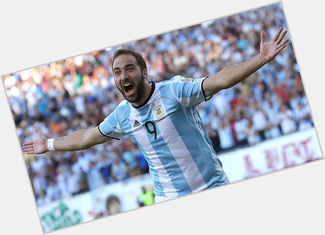 Happy 30th Birthday to awa former striker Gonzalo Higuain....if baba no jump ship e 4 don win 3 UCL trophies by now 