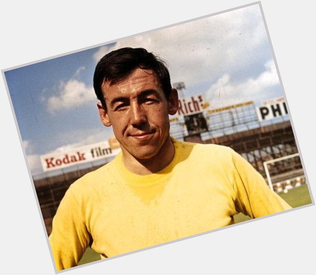 Happy birthday to England 1966 World Cup winner Gordon Banks, who turns 80 today! 