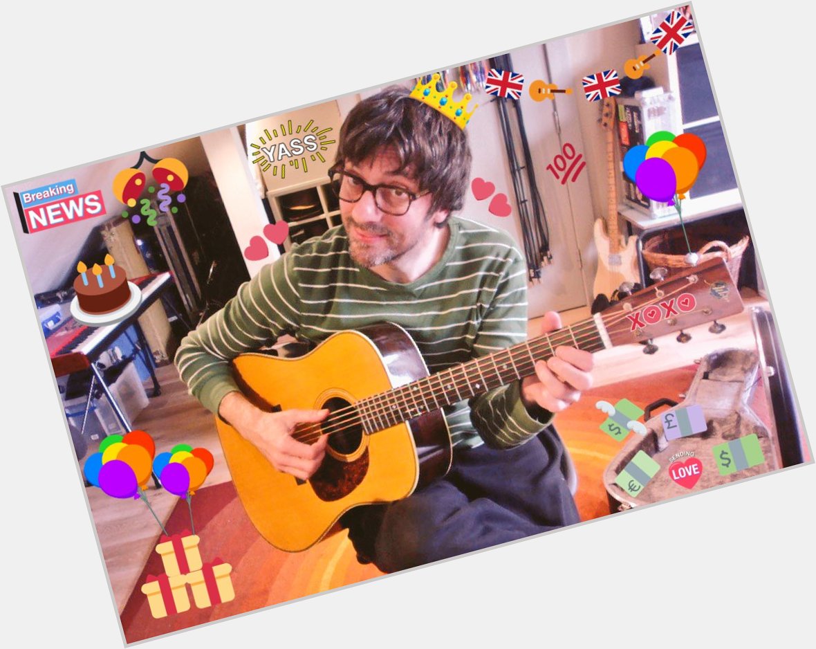 Happy Birthday, our beloved Mr. Graham Coxon!! May all your wishes come true      