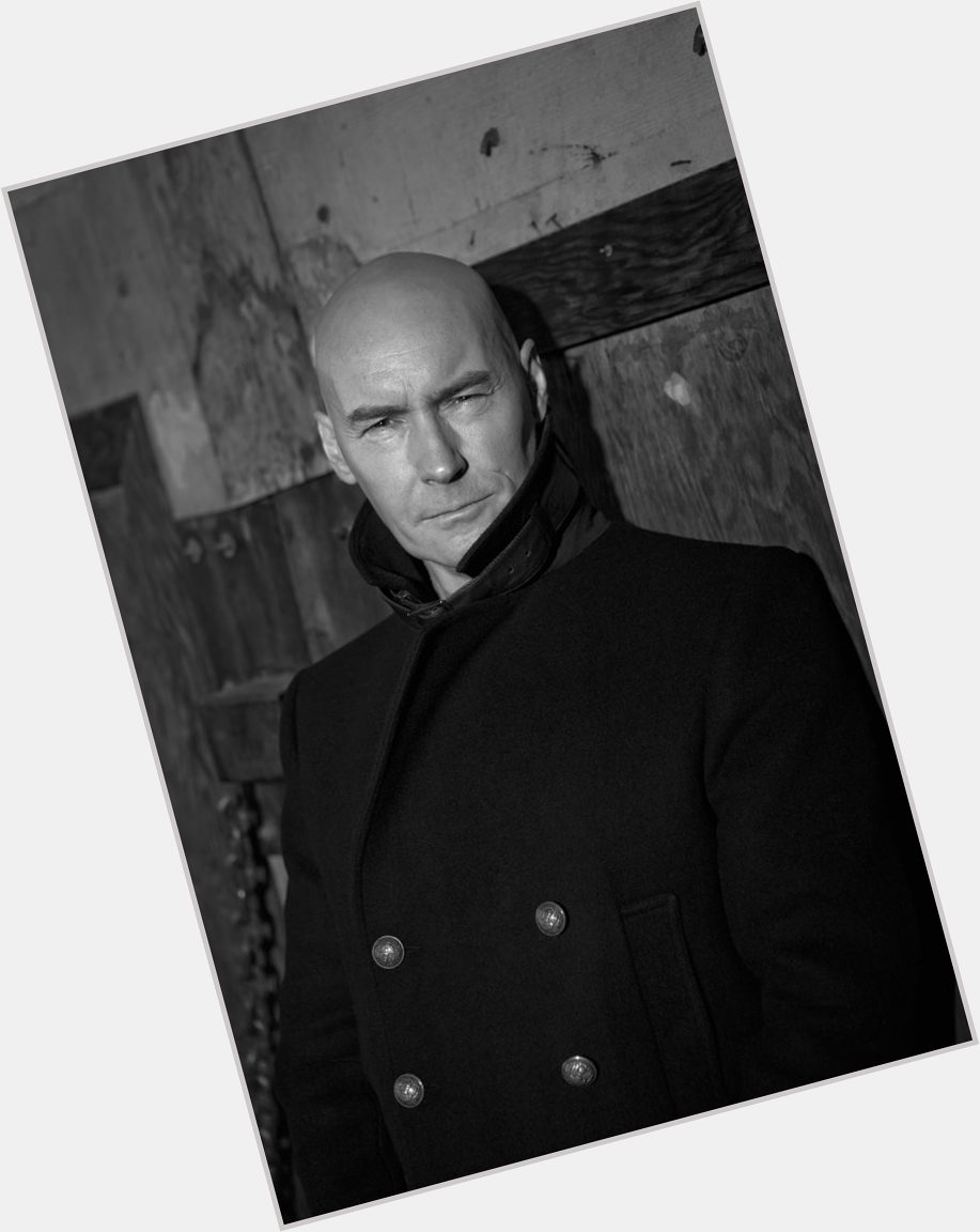 Happy birthday, you wicked magickian. Frozen children of Michigan, read a Grant Morrison comic book today! 
