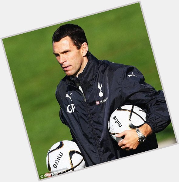 Happy 47th Birthday to former midfielder and assistant manager Gus Poyet 