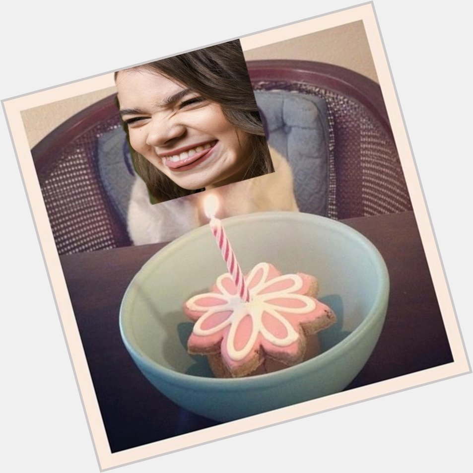Hailee Steinfeld   Happy Birthday
I wish you the best in the world  I love you  Greetings from México    