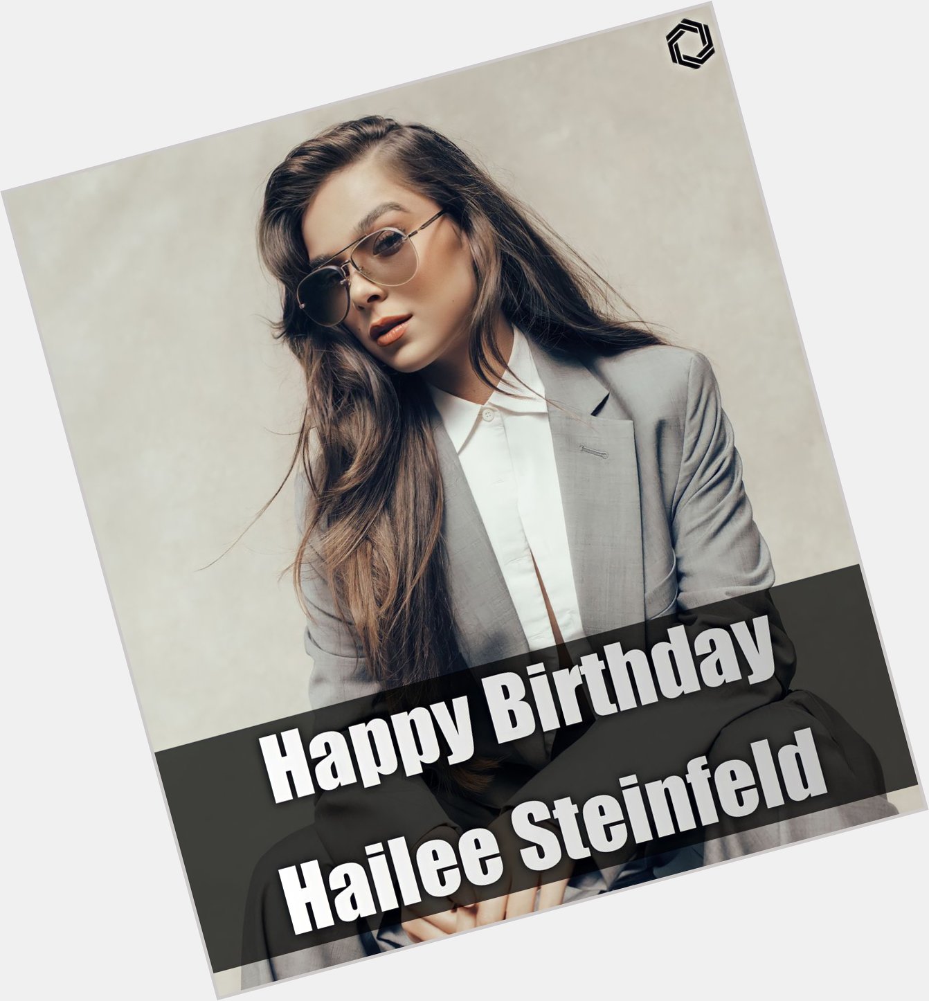 Happy Birthday to Hailee Steinfeld. 