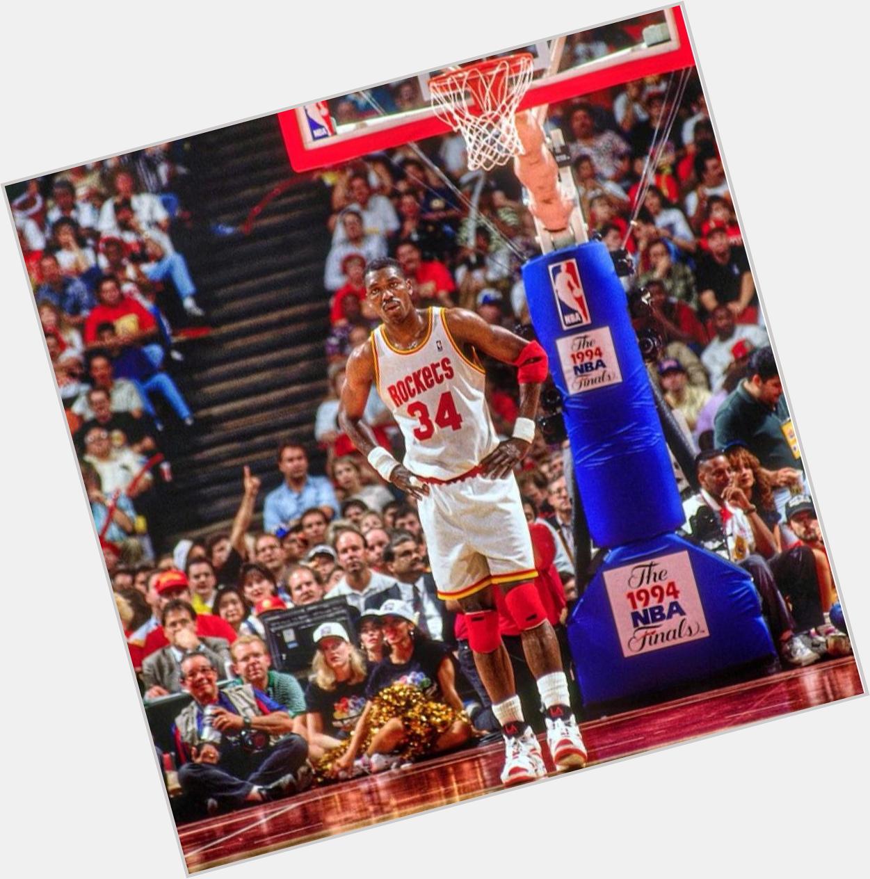 Almost forgot to wish the greatest center to ever play the game Hakeem Olajuwon a happy birthday! 