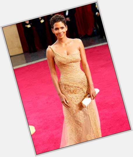 Happy birthday to Oscar winning actress Halle Berry who has blessed the world with her gift and talents. 