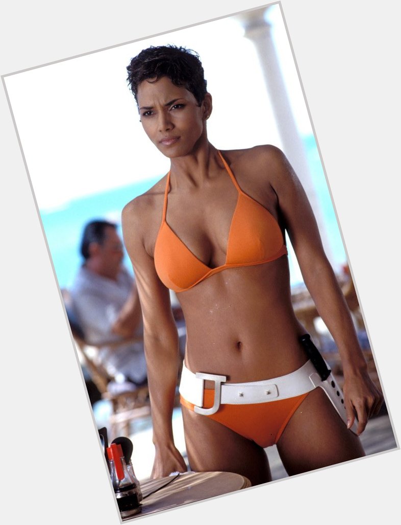 Happy 54th birthday Halle Berry! Let s feast like there s no tomorrow... 