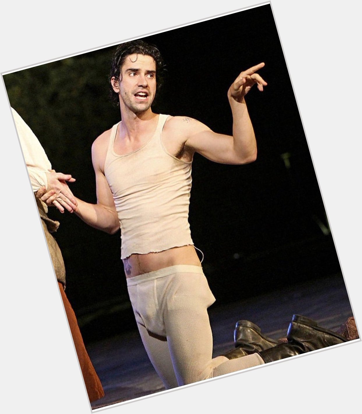 Happy birthday hamish linklater this pic makes me feel like im turning into a rabid dog 