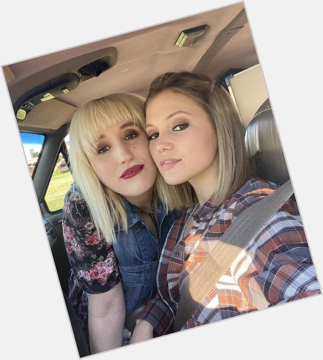 Happy birthday to Olivia s friend and co-star, Harley Quinn Smith! 
