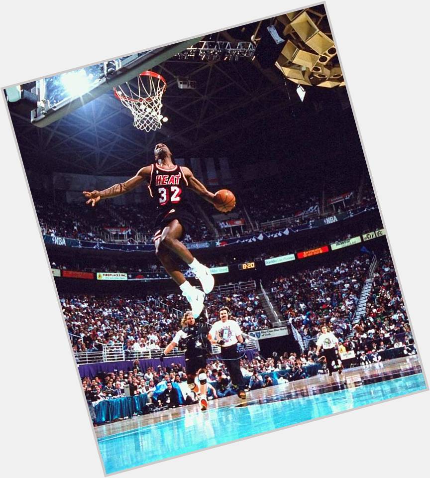 Happy birthday to two-time Slam Dunk champ Harold Miner. 