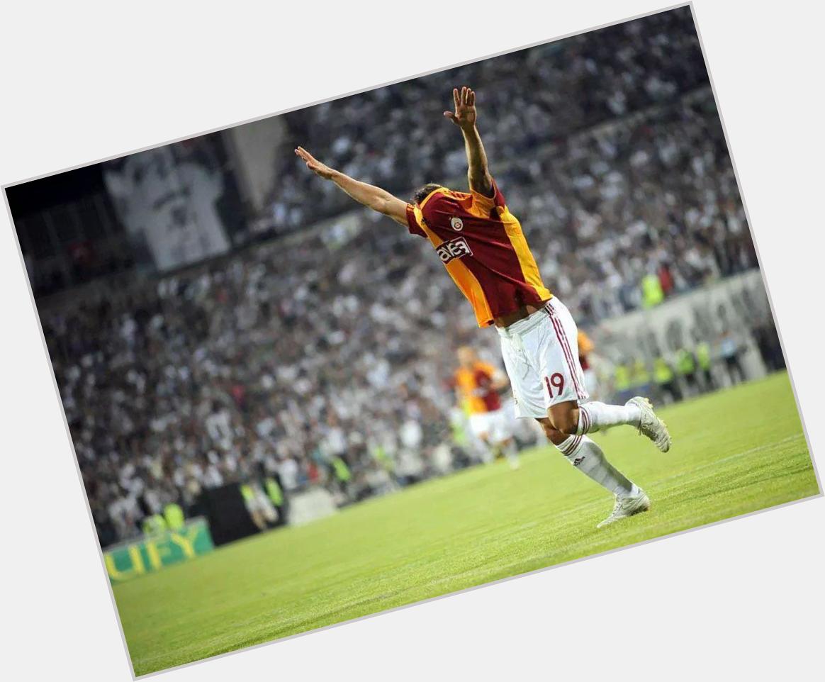 My name is Harry Kewell, Kewell from Galatasaray.

Happy Birthday Kewell. 