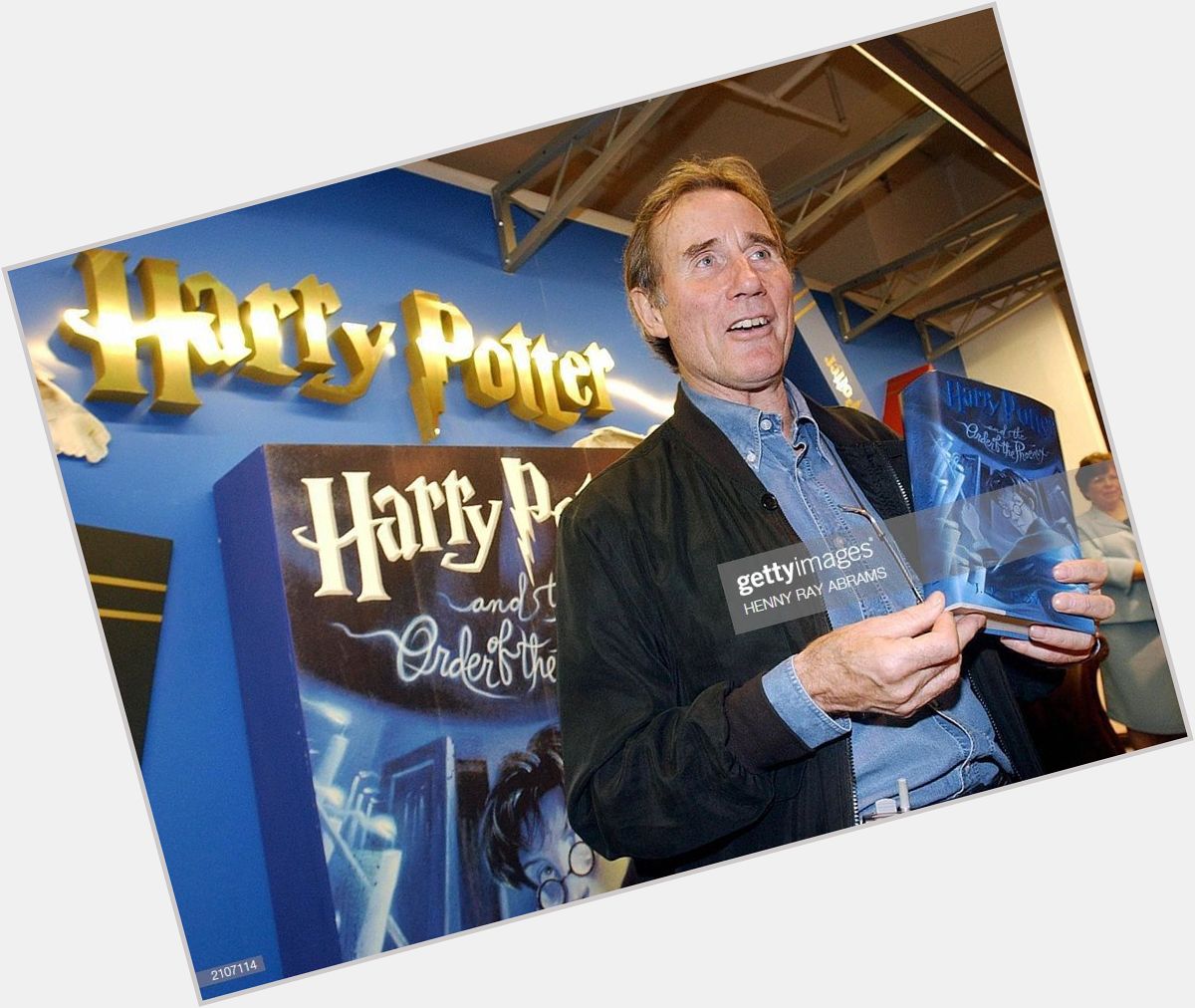 Happy birthday, Jim Dale! Thank you for narrating the American editions of the \"Harry Potter\" books for us!  