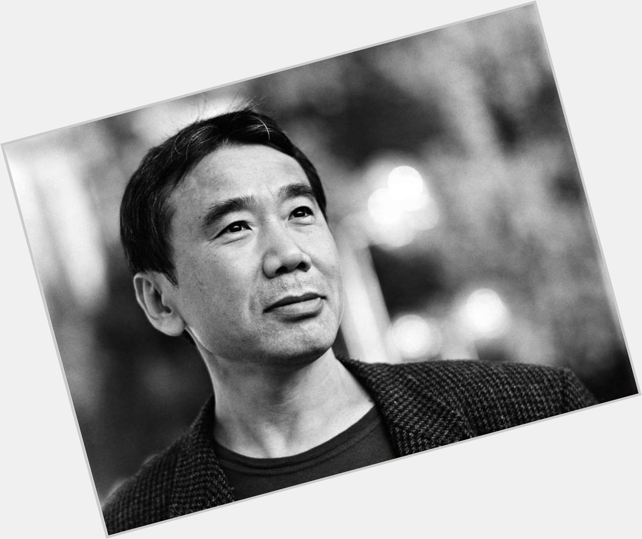 Happy birthday penulis favorit sepanjang masa.     Haruki Murakami, salah satu penulis terhebat di zaman kita. 