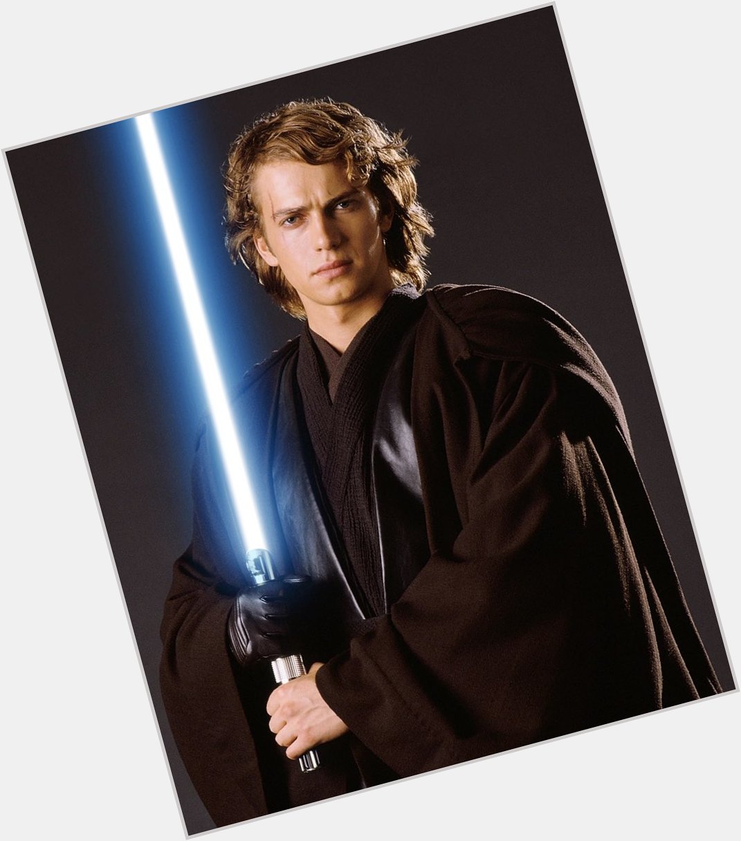 Good morning Star Wars message and a super happy birthday to Anakin himself, Hayden Christensen!! 